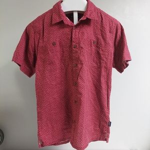 Patagonia Short Sleeve Button Down Men's Size M Maroon Shirt